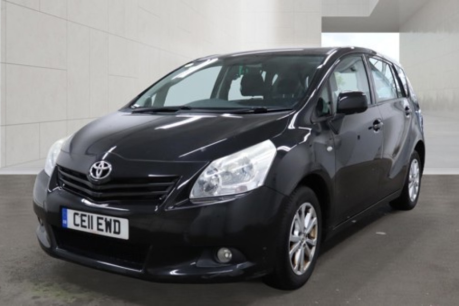 Toyota Avensis Verso 